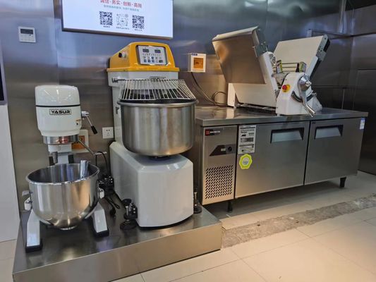 55 comando digitale di velocità doppia 2.2kw dell'impastatrice di spirale della libbra per la pasticceria e la pizza del pane